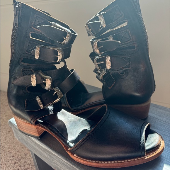 Free bird sandals size 10 - Picture 9 of 14